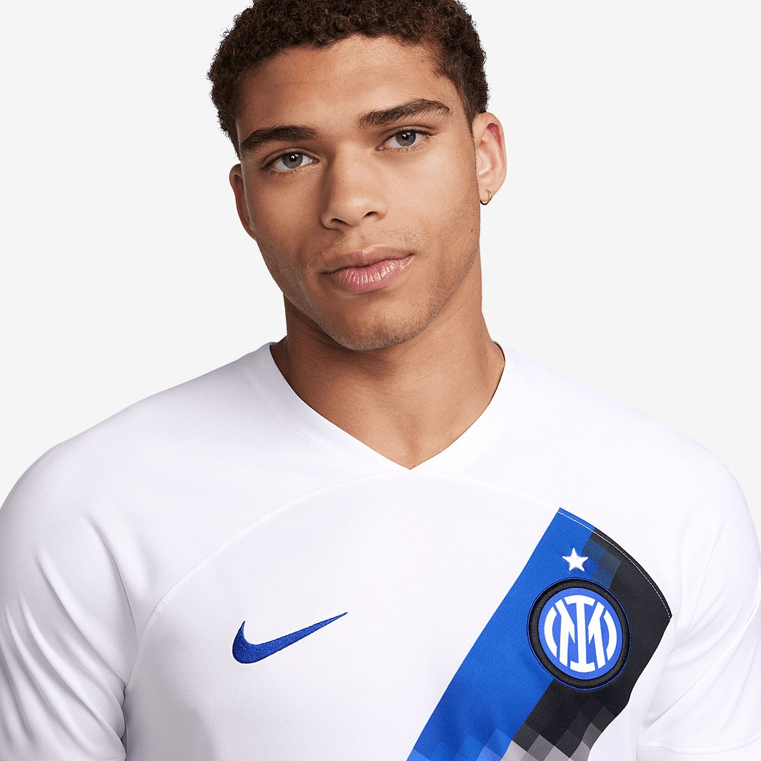Camisa Nike Inter de Milão 2023/24 II - detalhe da gola