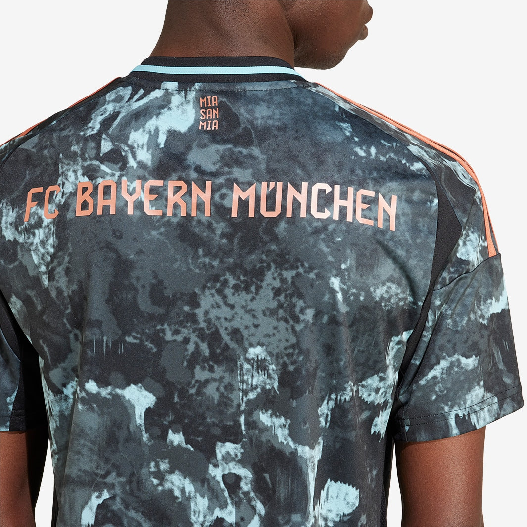 Camisa Adidas Bayern de Munique 2024/25 II Torcedor - detalhe da gola