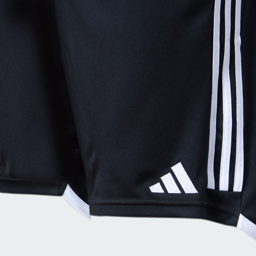 Shorts Adidas Atlético Mineiro 2024/25 I - detalhe da manga