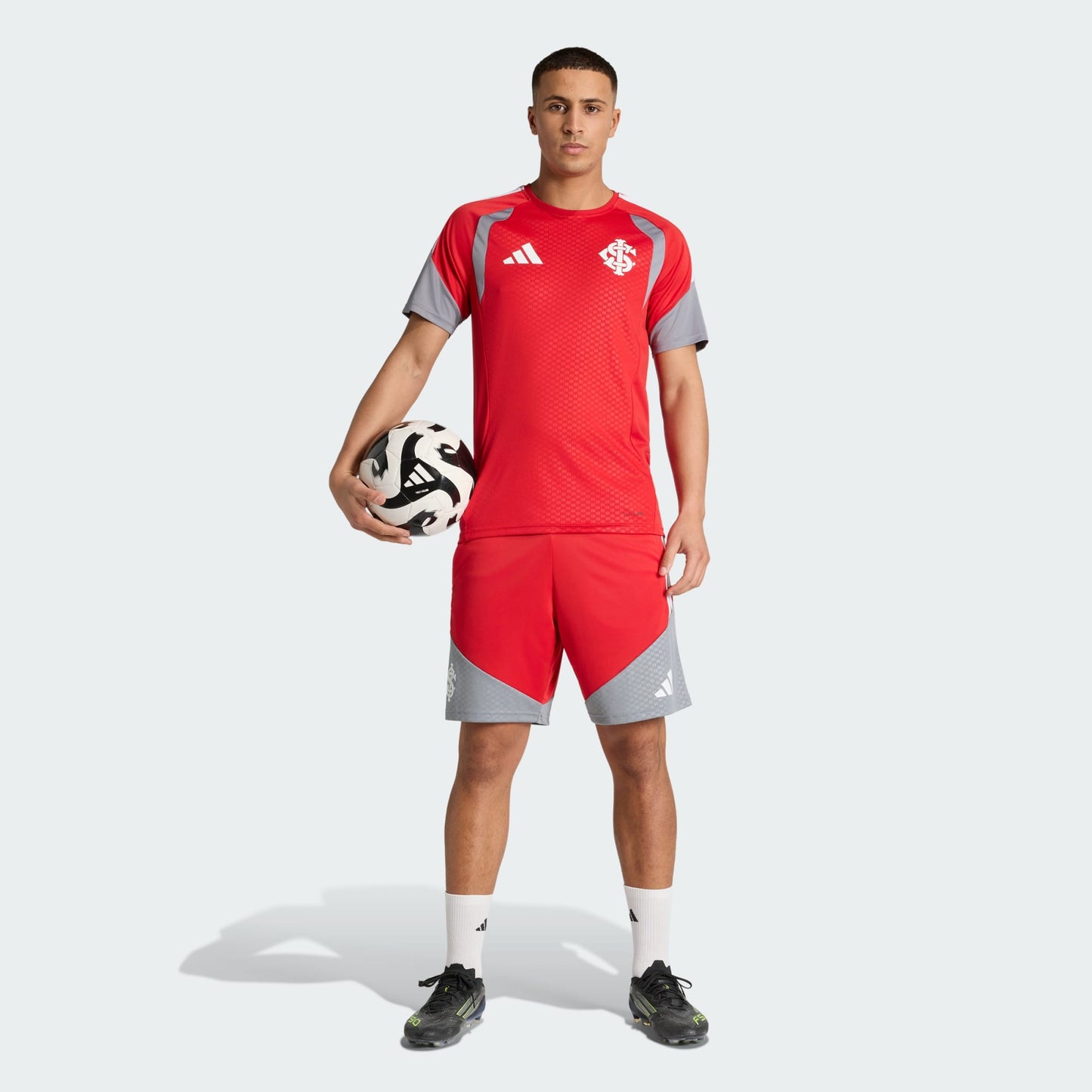 Camisa Adidas Internacional 2026/27 Treino - etiqueta