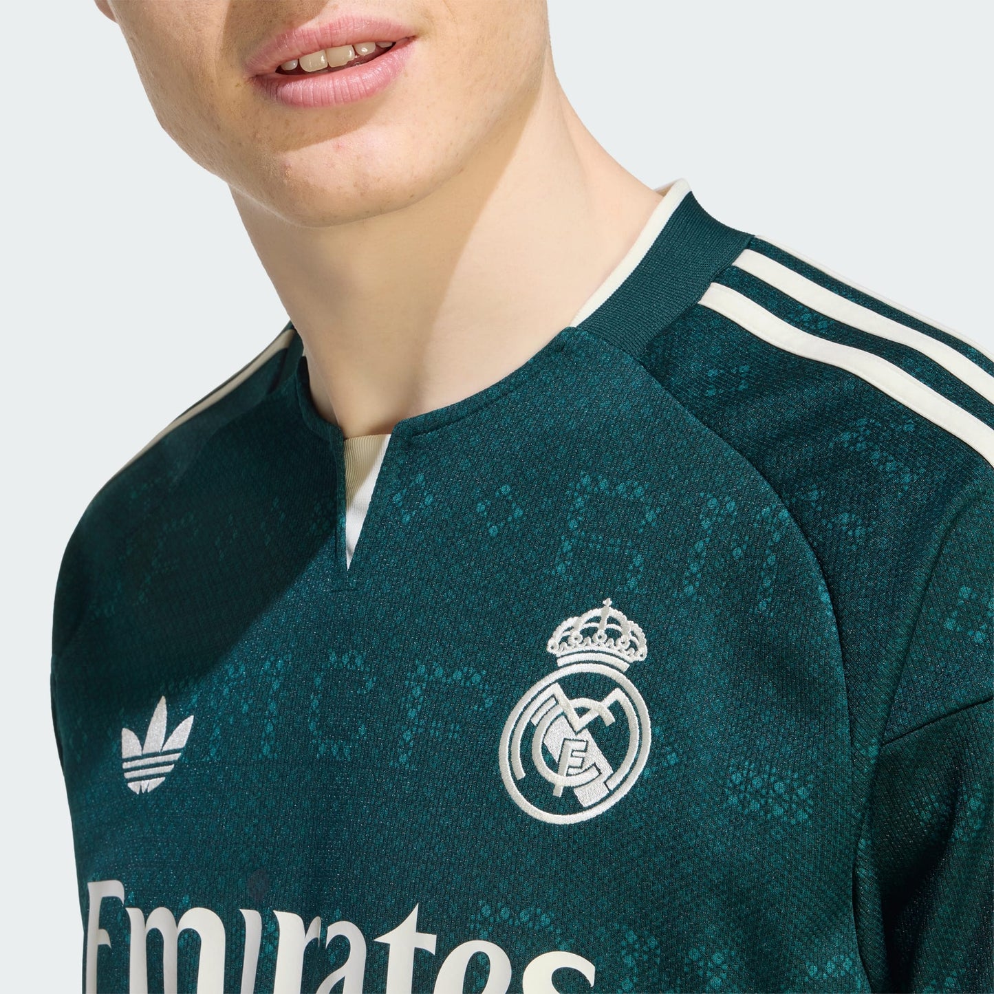 Camisa Adidas Real Madrid 2026/27 II