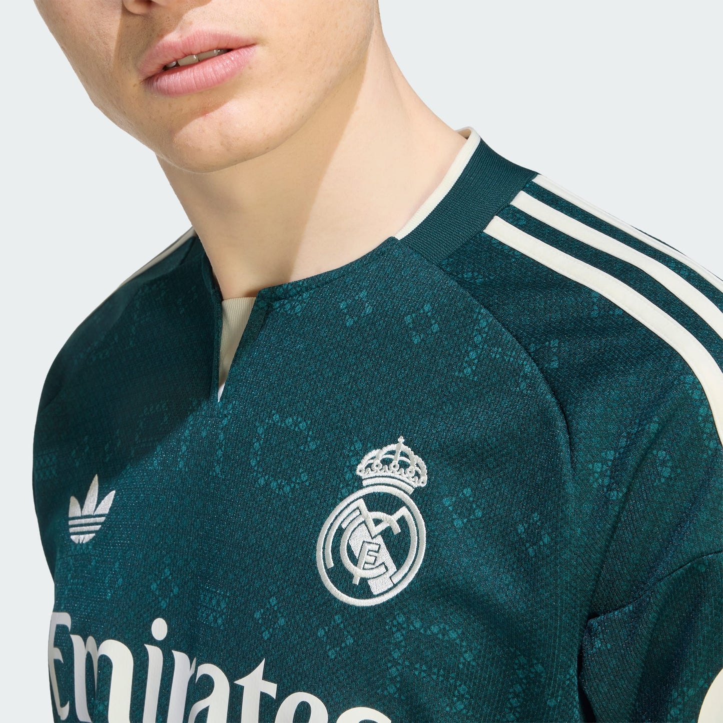Camisa Manga Longa Adidas Real Madrid 2026/27 II