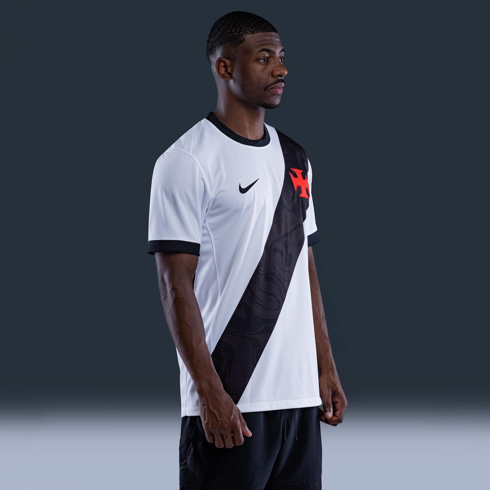 Camisa Nike Vasco 2026/27 II BRENNER N° 20 - detalhe