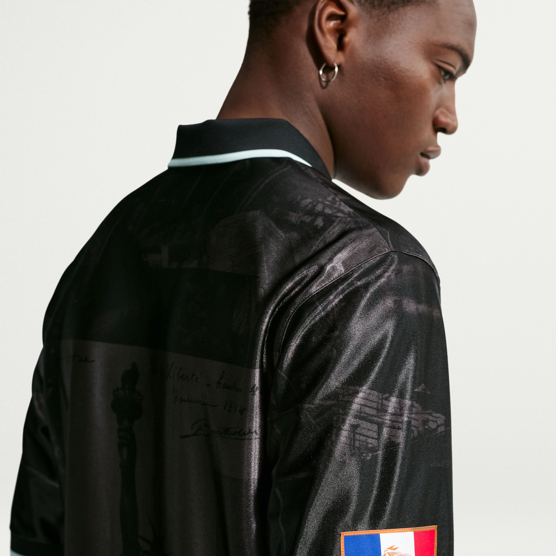 Camiseta França Dri-FIT Nike Energy Masculina - vista traseira