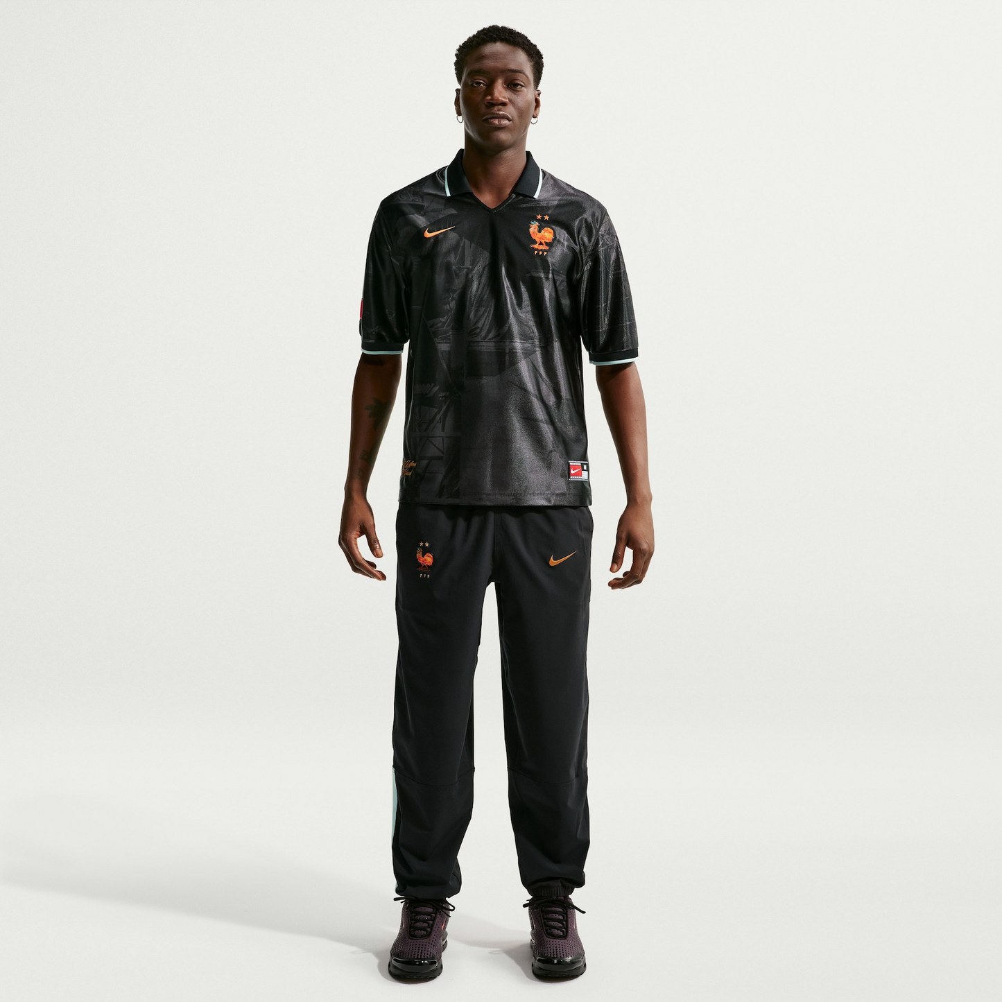 Camiseta França Dri-FIT Nike Energy Masculina - detalhe da gola