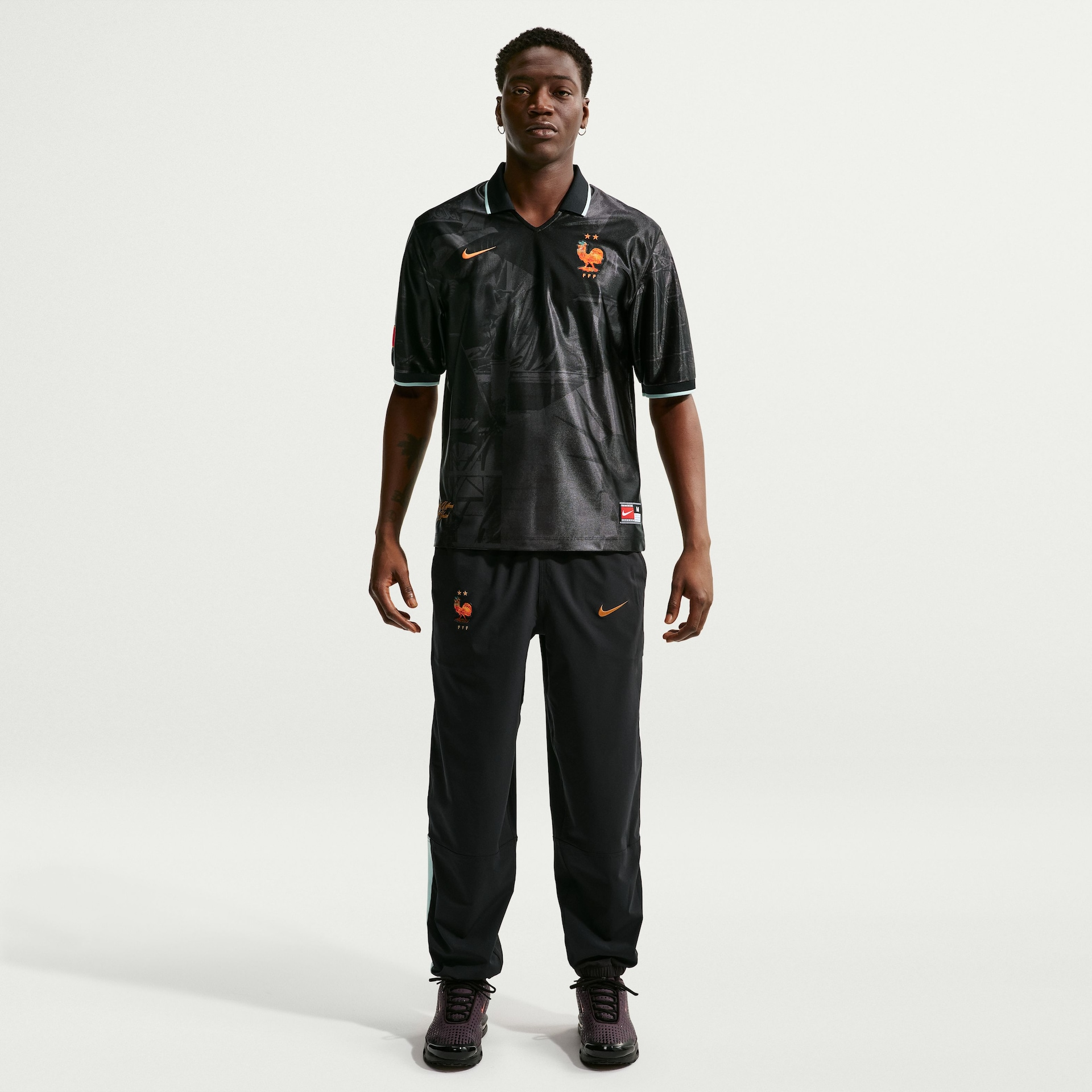 Camiseta França Dri-FIT Nike Energy Masculina - detalhe da gola