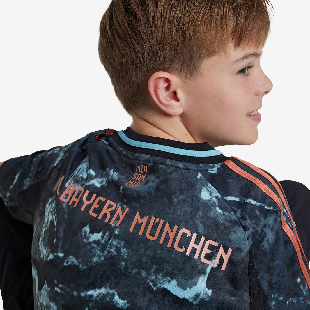 Conjunto Infantil Adidas Bayern de Munique 2024/25 II Torcedor - detalhe da manga