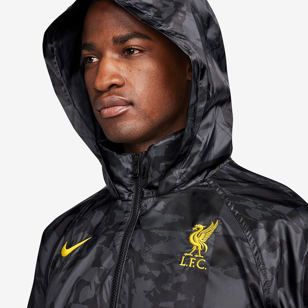 Jaqueta de Inverno Nike Liverpool FC 2024/25 - detalhe da gola