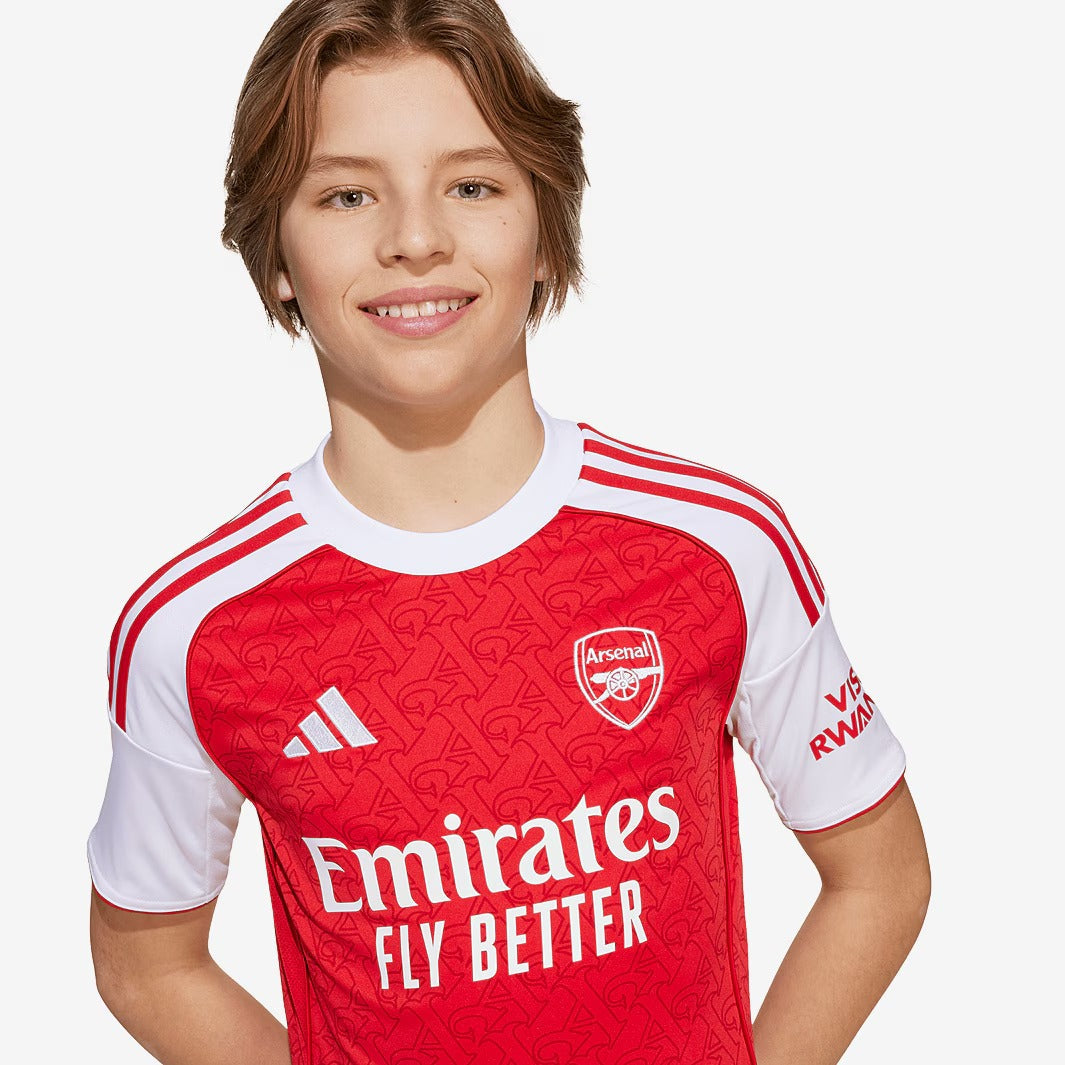 Conjunto Infantil Adidas Arsenal 2025/26 I - detalhe da gola