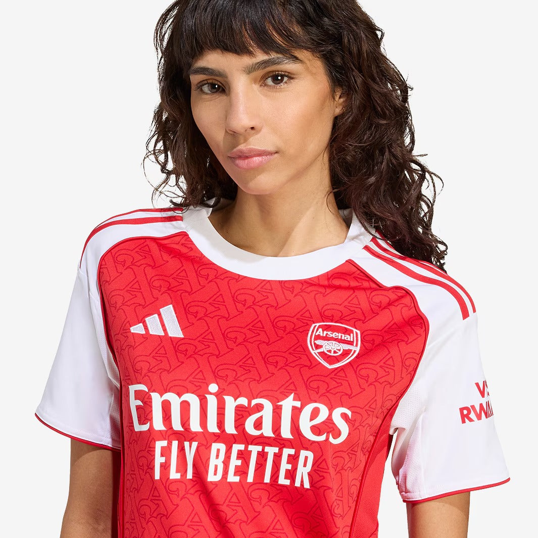 Camisa Feminina Adidas Arsenal 2024/25 I - detalhe da gola