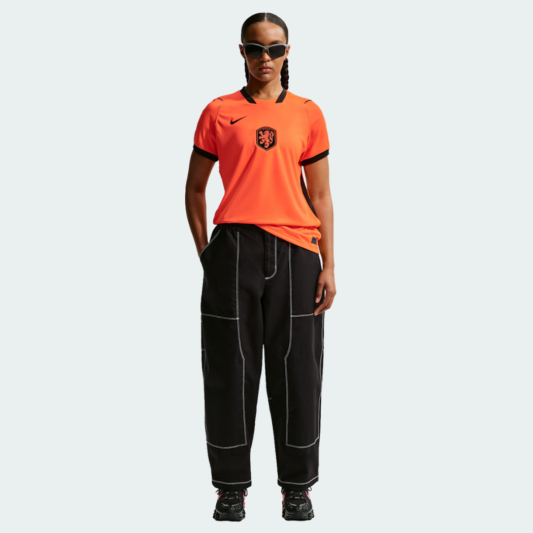 Camisa Feminina Holanda 2026/27 I - detalhe da gola