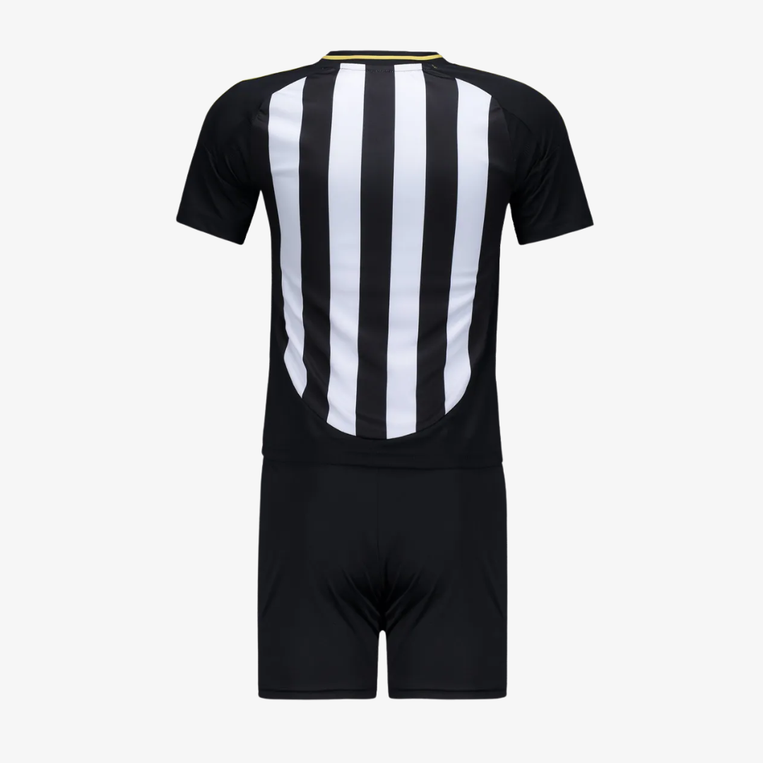 Conjunto Infantil Adidas Atlético Mineiro 2024/25 I - detalhe