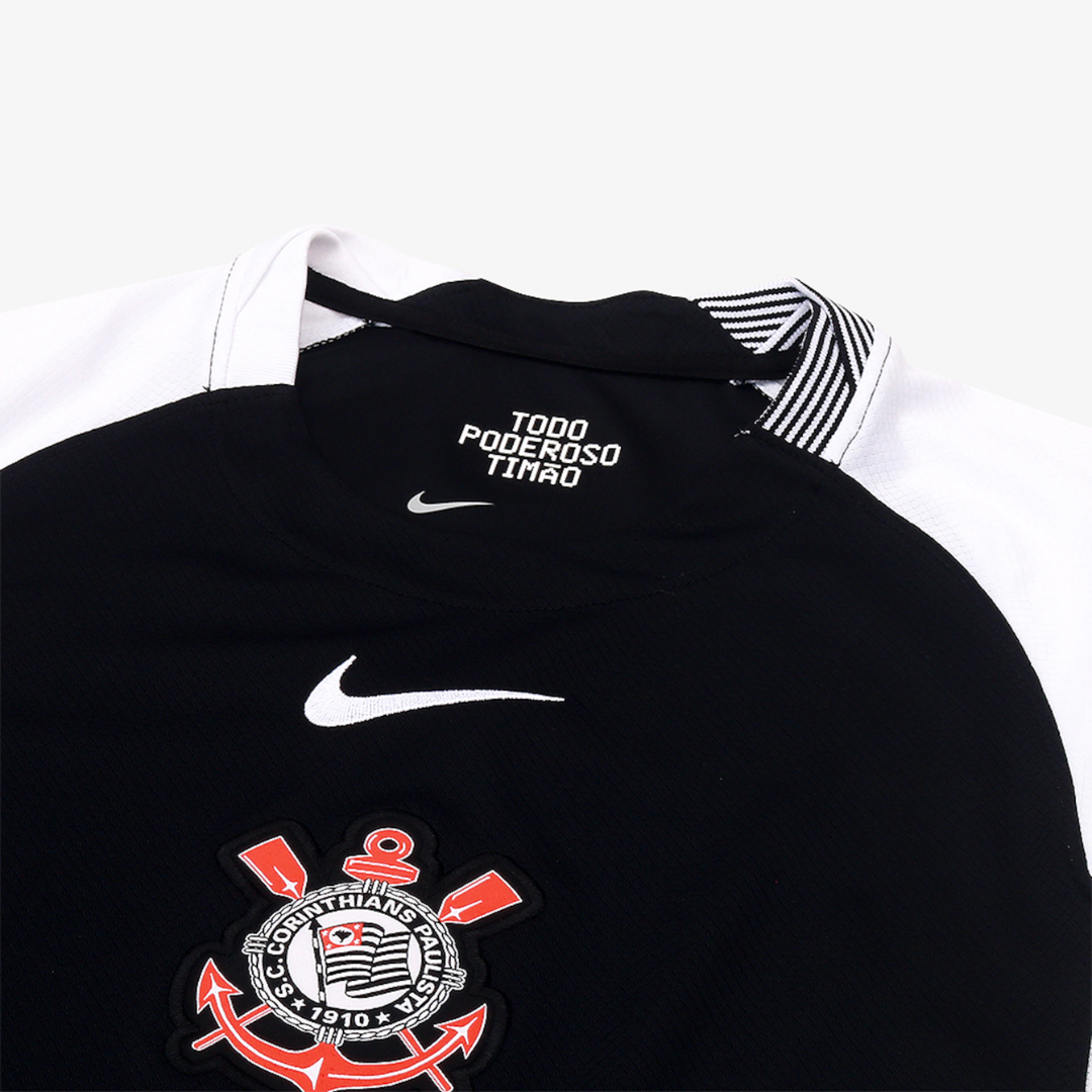 Conjunto Infantil Nike Corinthians 2025/26 II - detalhe da manga
