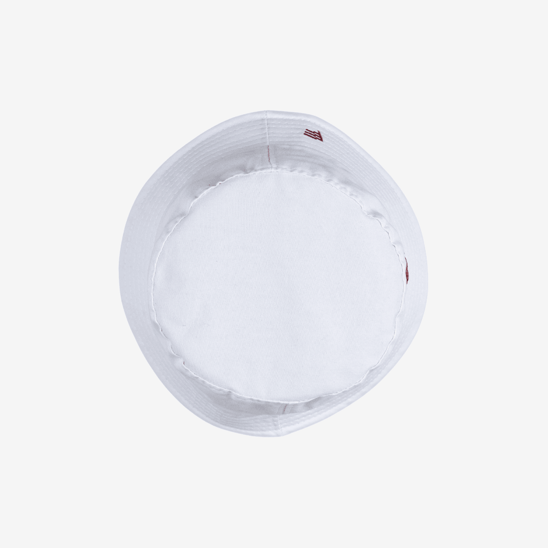 Bucket Internacional - Branco - detalhe da gola
