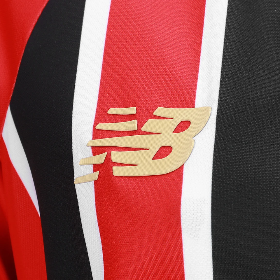 Camisa Feminina New Balance São Paulo 2025/26 II - detalhe da manga