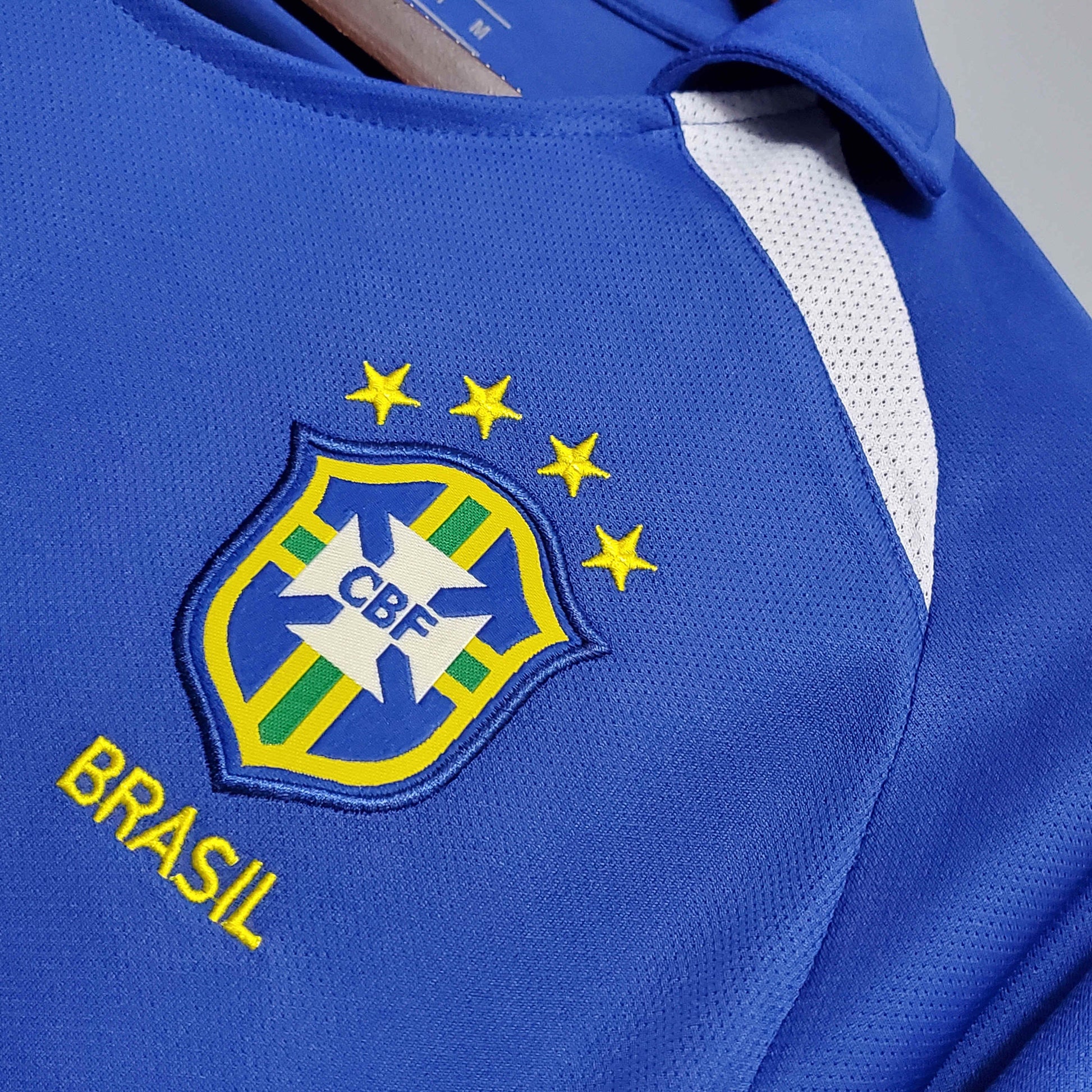 Camisa Seleção Brasil II - Retrô 2002 - detalhe da manga