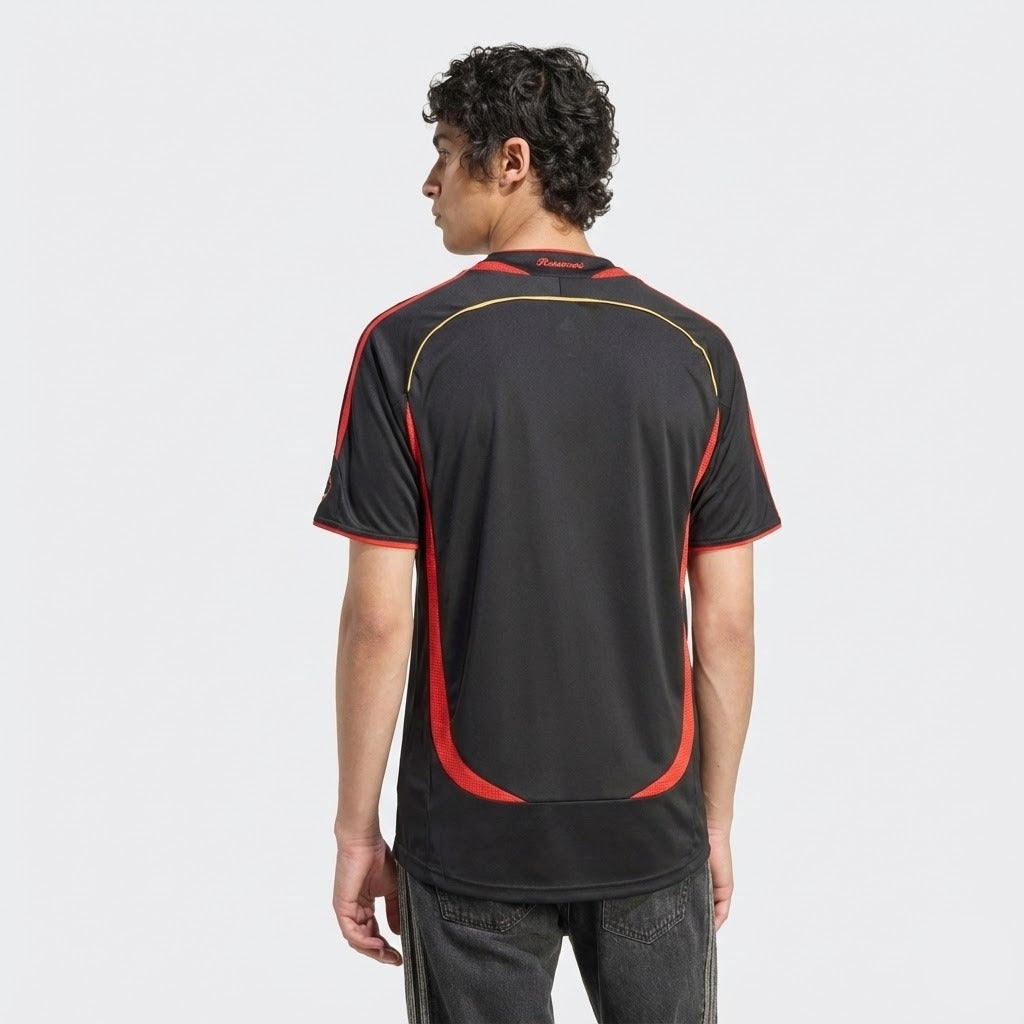 Camisa Retrô Milan 2006/07 II - vista traseira