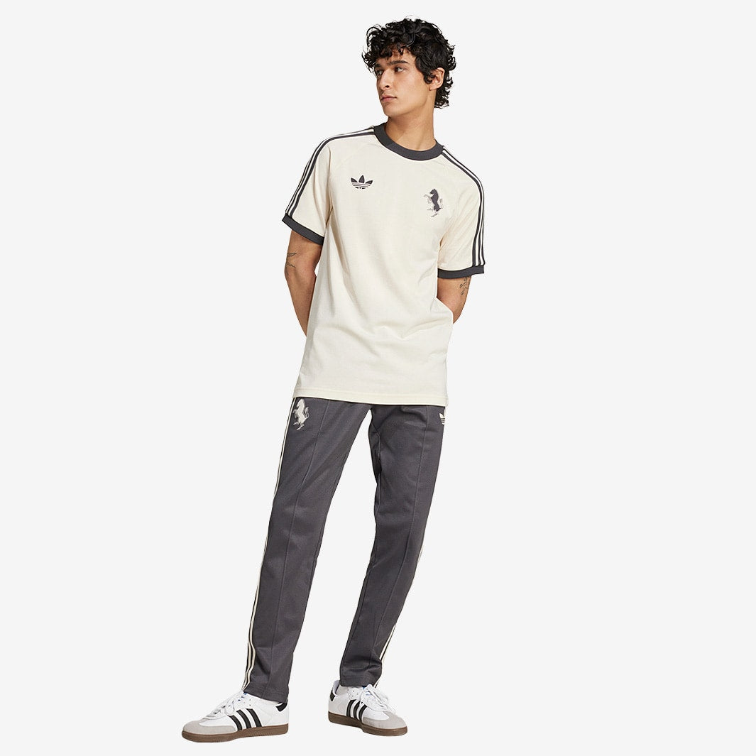 Camisa Casual Adidas Juventus FC 3 Stripes - vista traseira
