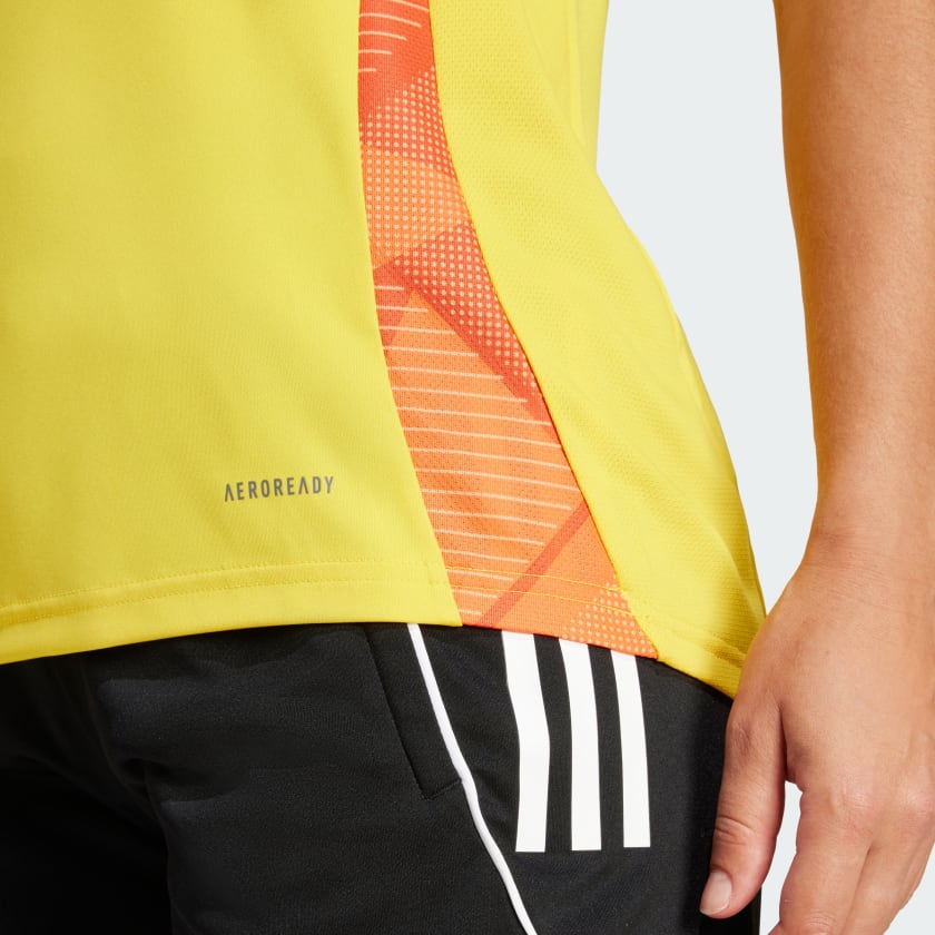 Camisa Feminina Treino Adidas Atlético Mineiro 2024/25 - detalhe