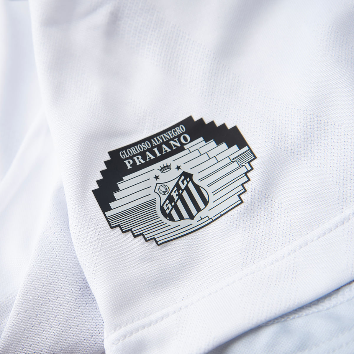 Camisa Masculina Umbro Santos Torcedor 2025/26 I - detalhe da manga