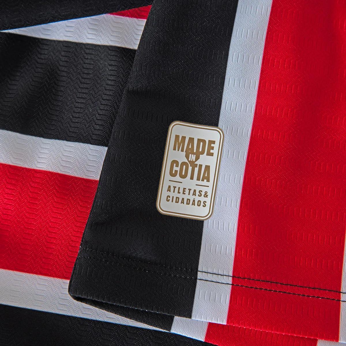 Camisa New Balance São Paulo FC 2024/25 II - detalhe da gola