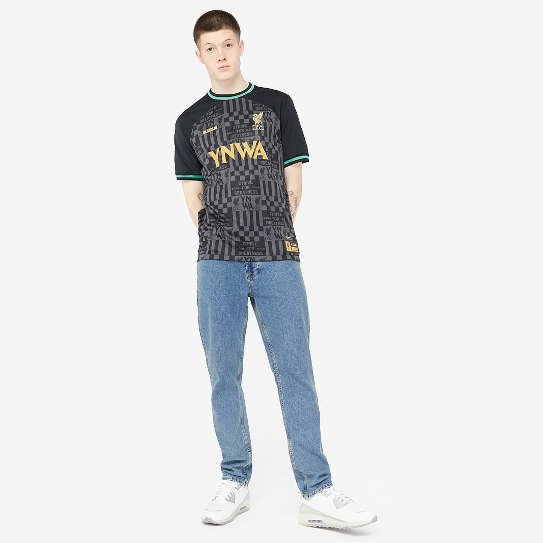 Camisa Nike LeBron James Liverpool FC 2024/25 I Torcedor - vista traseira