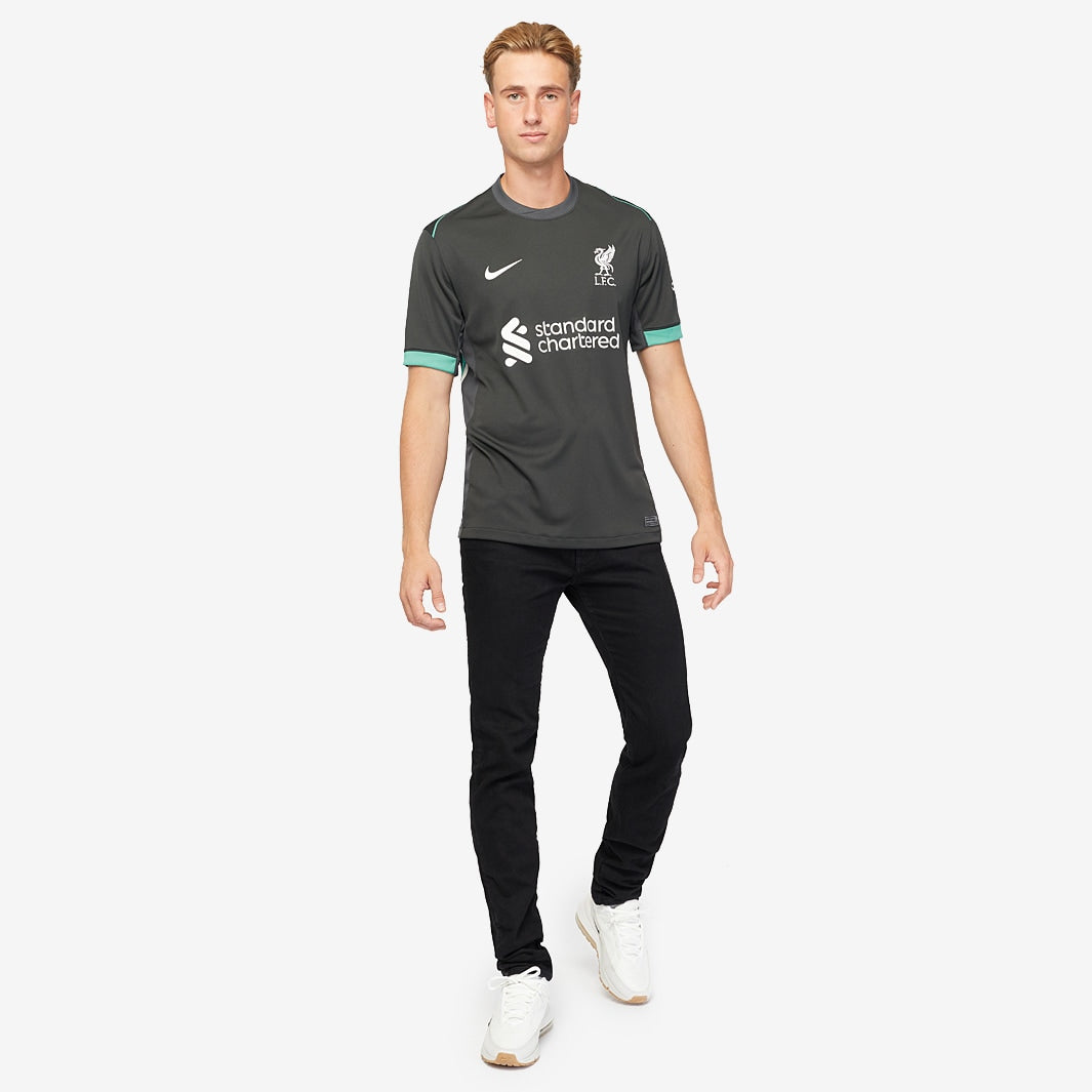Camisa Nike Liverpool FC 2024/25 II Torcedor - detalhe da gola
