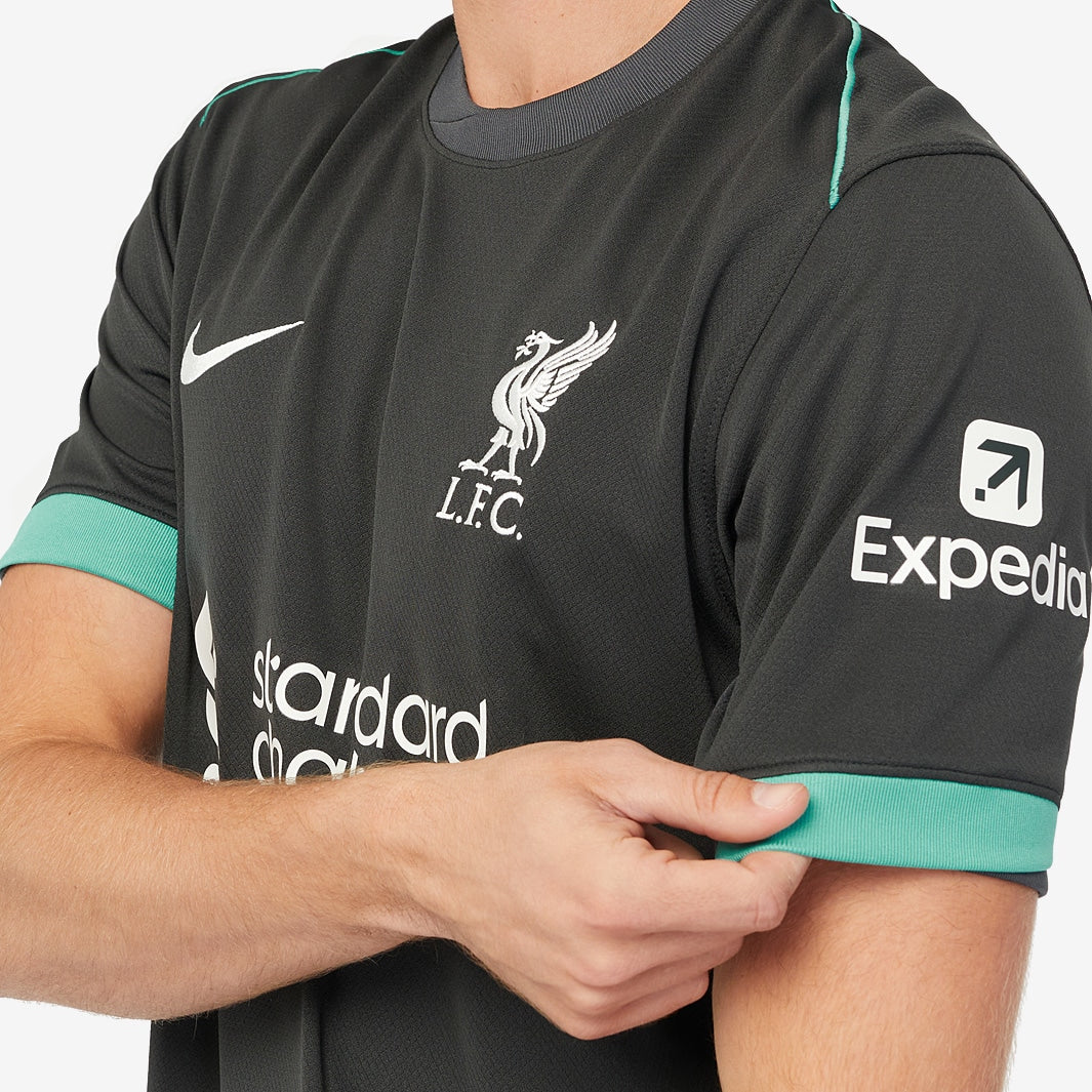 Camisa Nike Liverpool FC 2024/25 II Torcedor - etiqueta