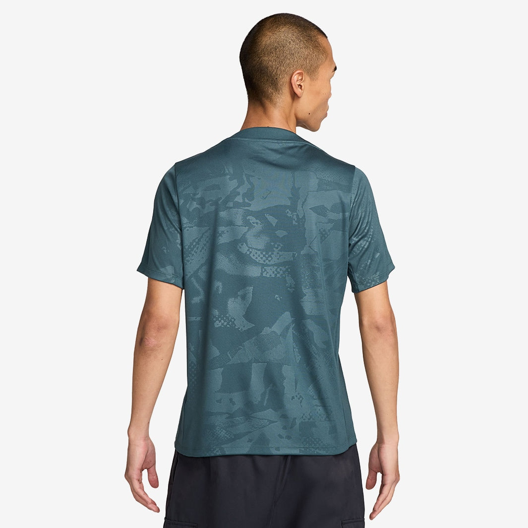 Camisa Nike Tottenham FC 2024/25 Pré-Jogo - detalhe