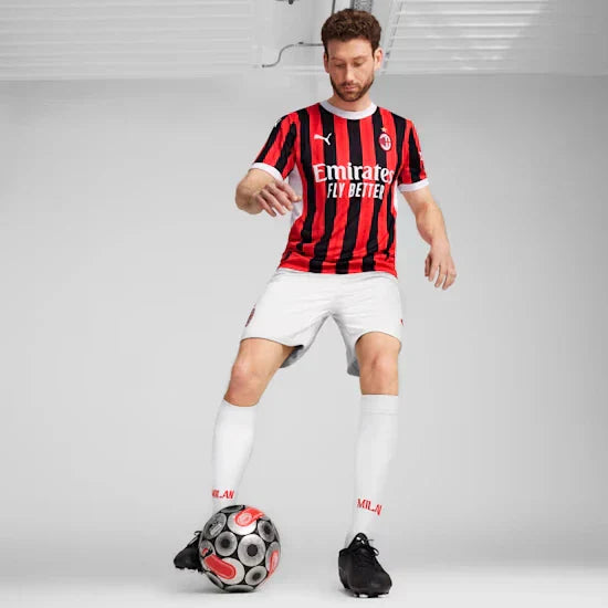 Camisa Puma AC Milan 2024/25 I - detalhe da gola