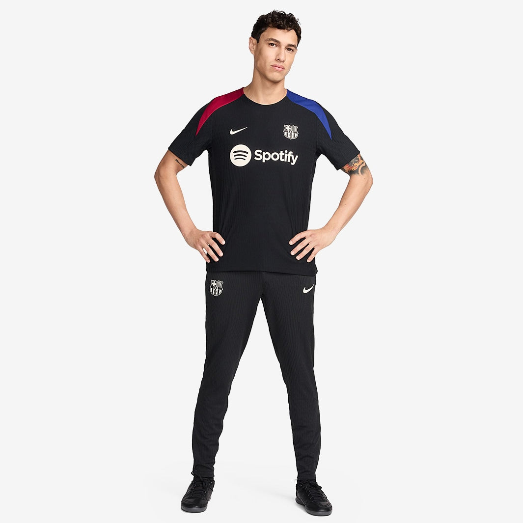 Camisa Treino Nike FC Barcelona 2024/25 - vista traseira