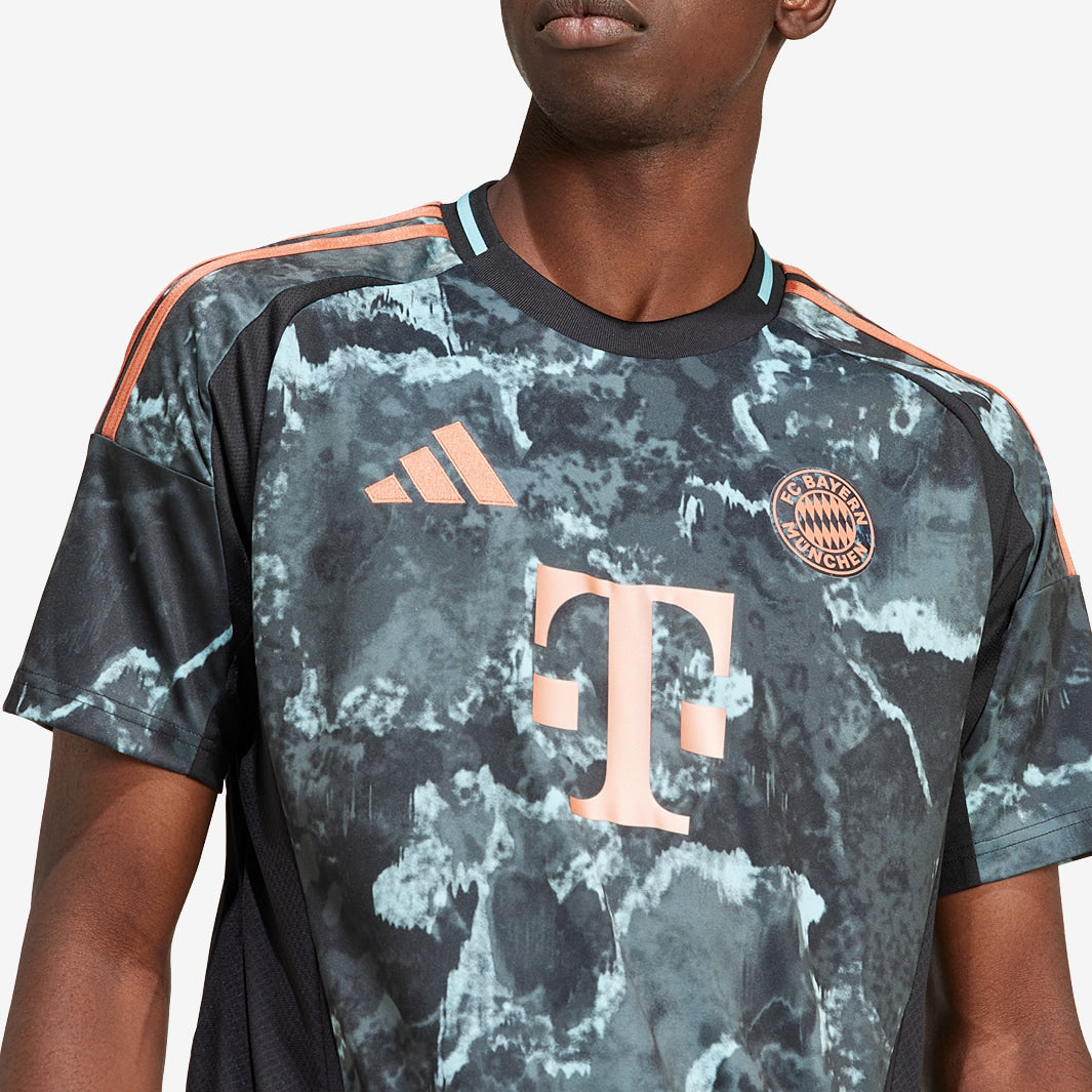 Camisa Adidas Bayern de Munique 2024/25 II Torcedor - detalhe