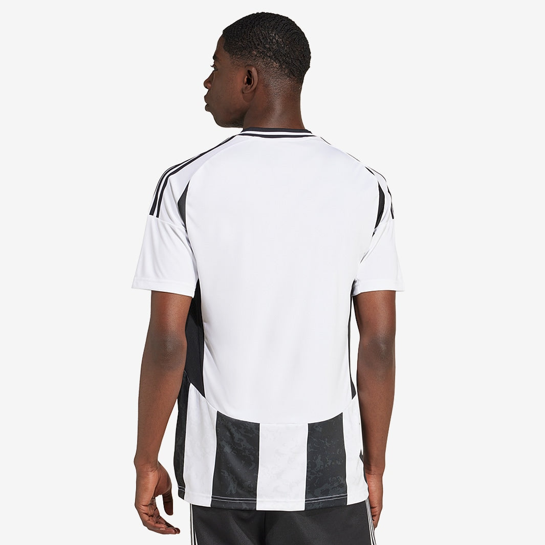 Camisa Adidas Juventus FC 2024/25 I - detalhe da manga