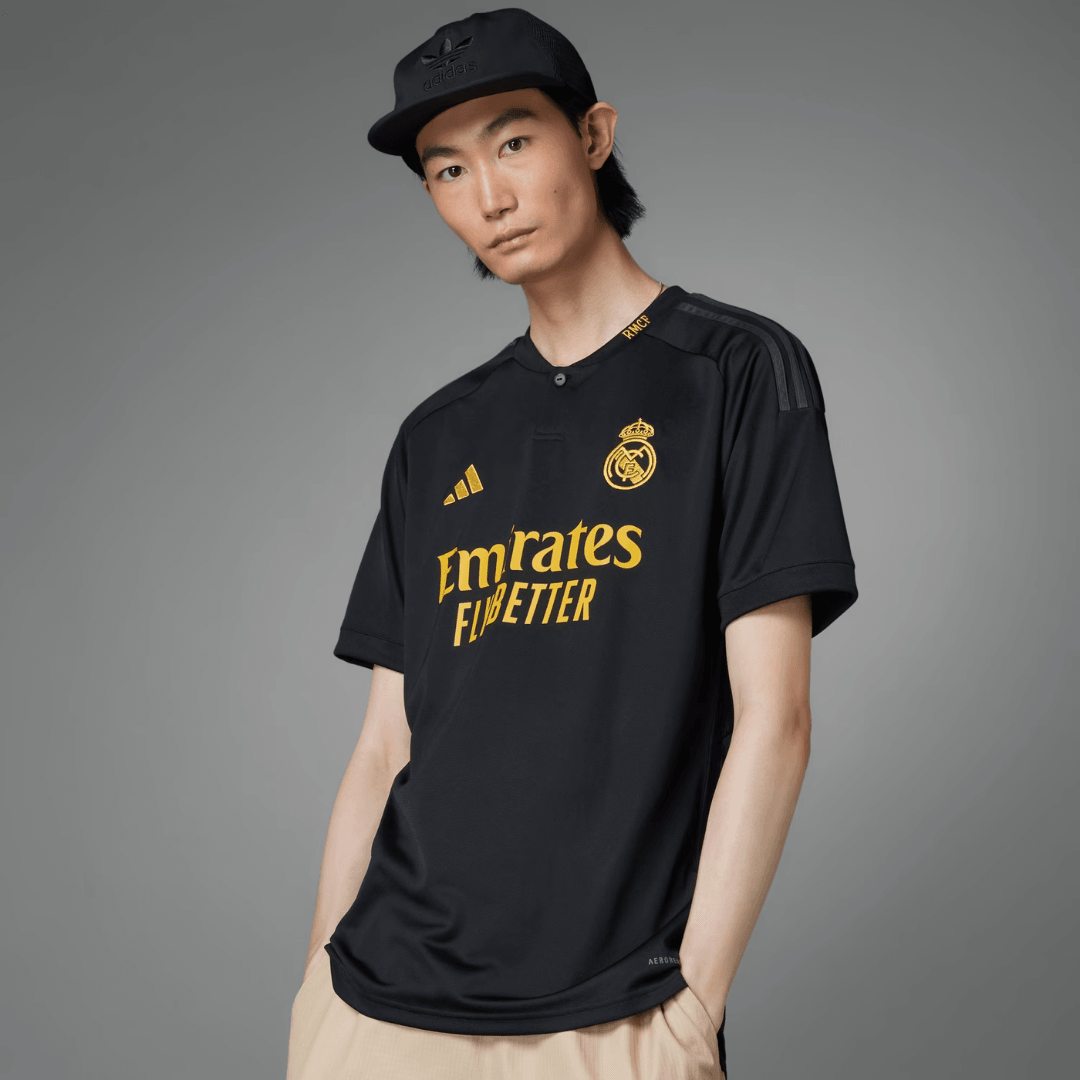 Camisa Adidas Real Madrid 2023/24 III - vista traseira