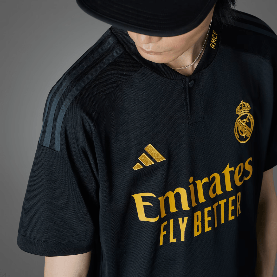 Camisa Adidas Real Madrid 2023/24 III - detalhe
