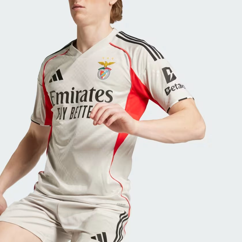 Camisa Benfica 2025/26 II - detalhe da gola