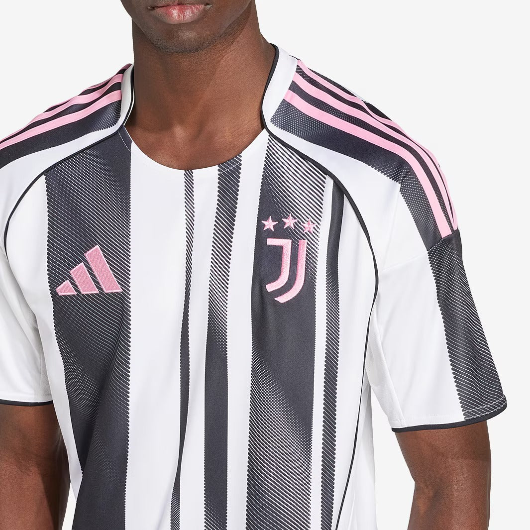 Camisa Juventus 2025/26 I - vista traseira