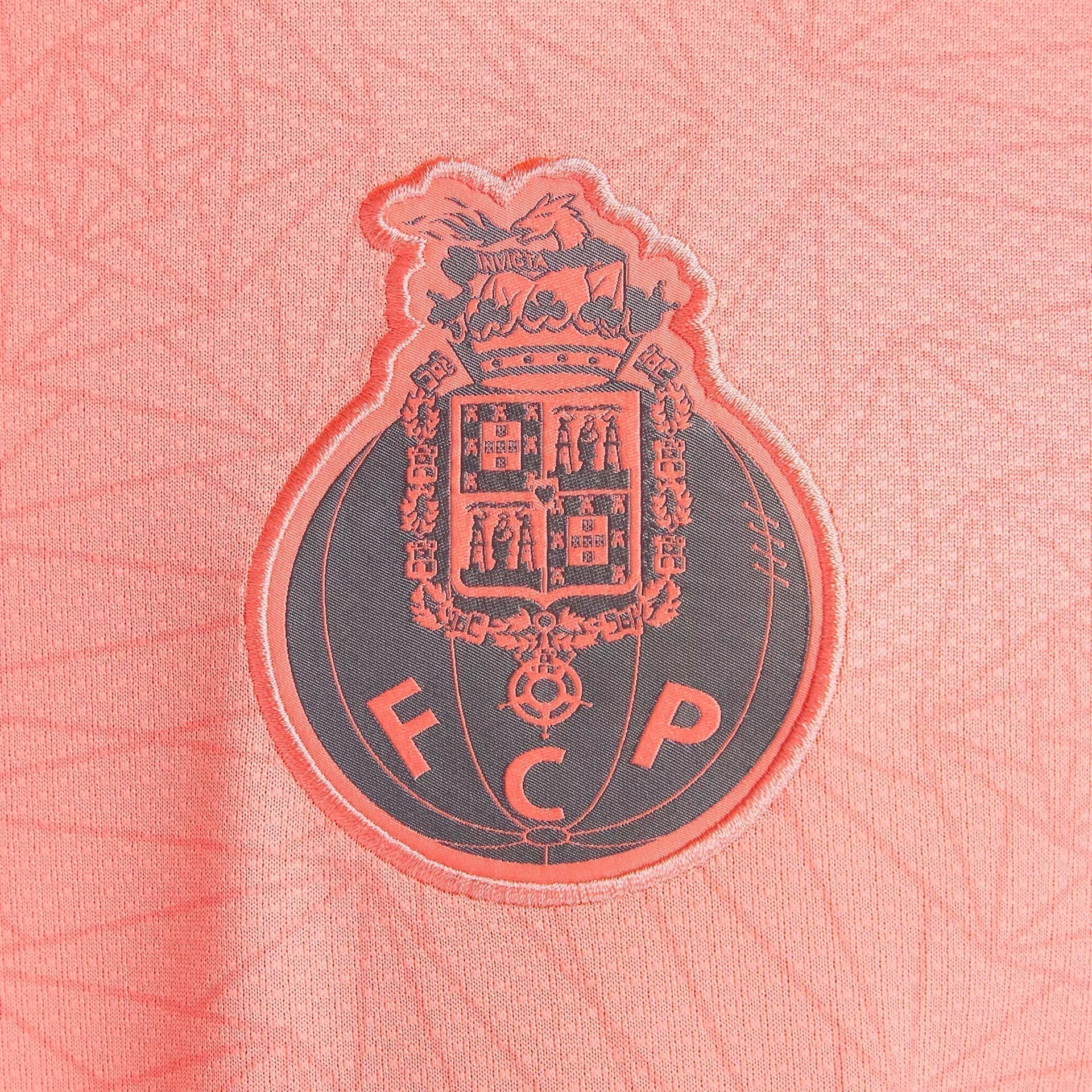 Camisa Porto 2025/26 II - detalhe da gola