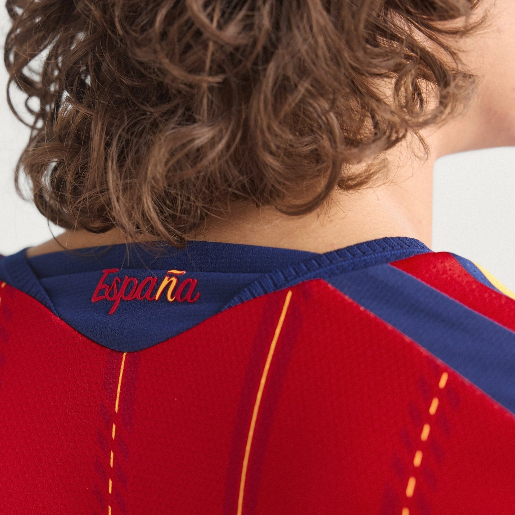 Camisa Espanha 2026/27 I Jogador - etiqueta