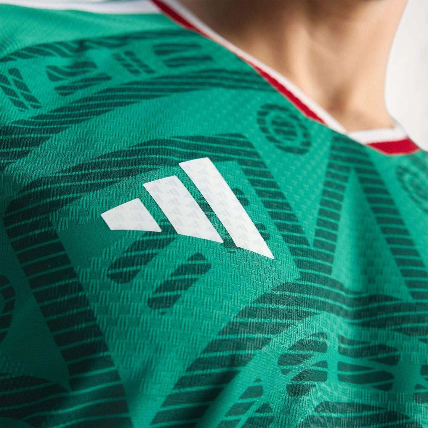 Camisa México 2026/27 I Jogador - detalhe da manga