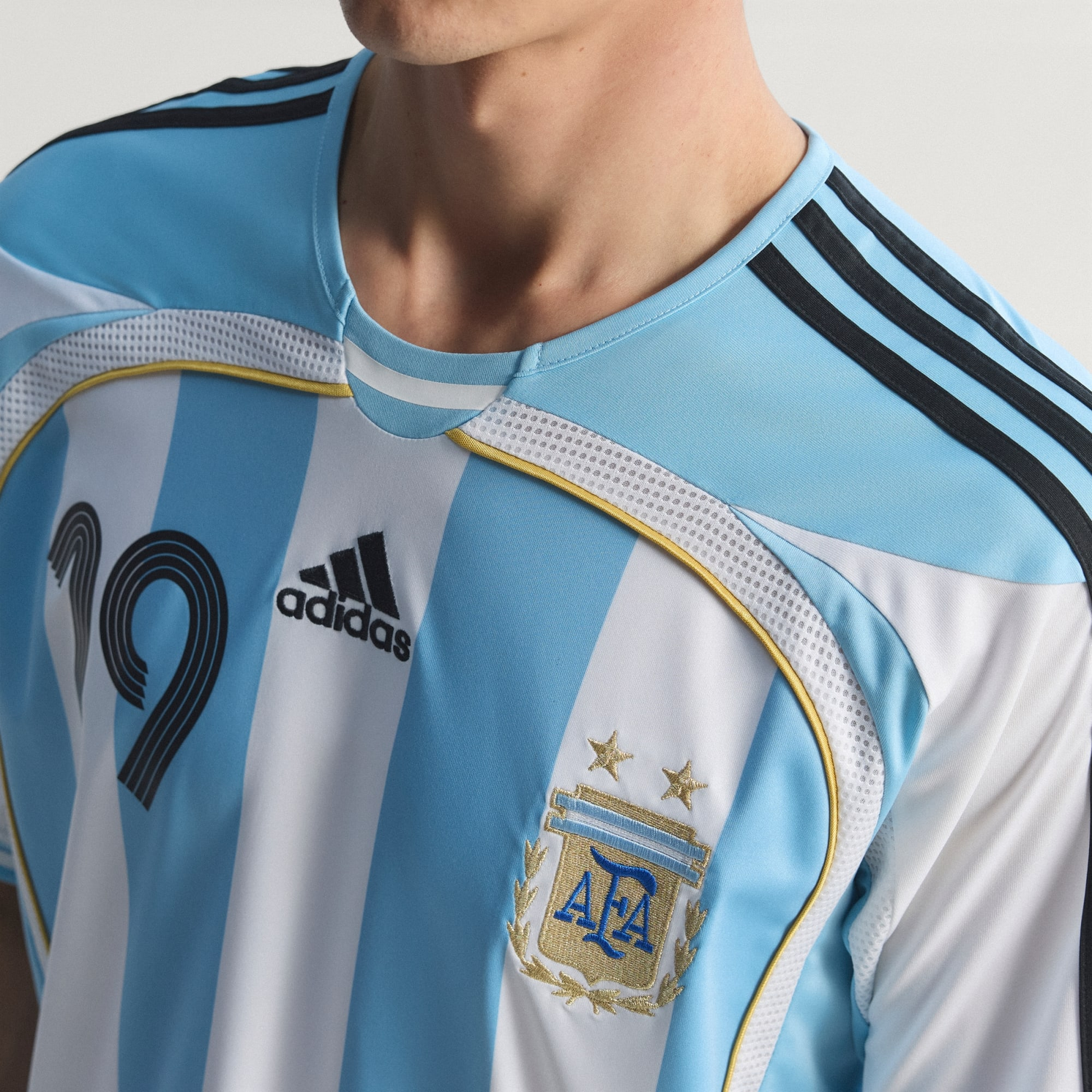 Camisa I Messi Argentina 2006 - detalhe da manga