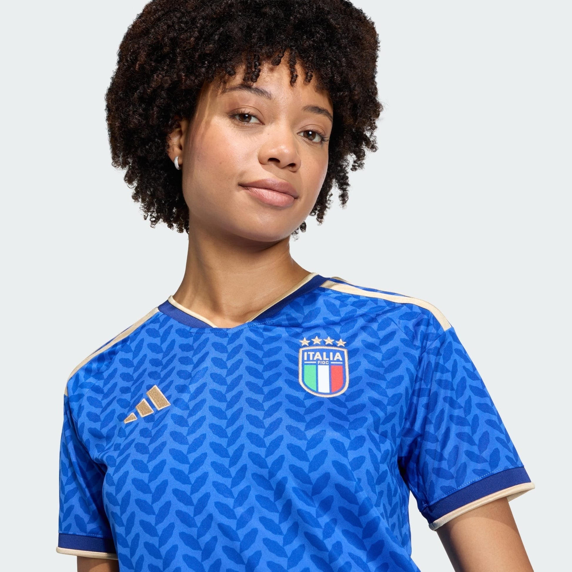 Camisa Feminina Itália 2026/27 I - etiqueta