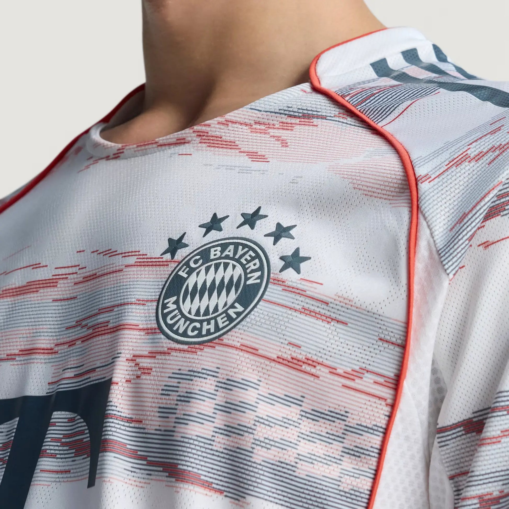 Camisa Adidas Bayern de Munique 2025/26 II Authentic - etiqueta