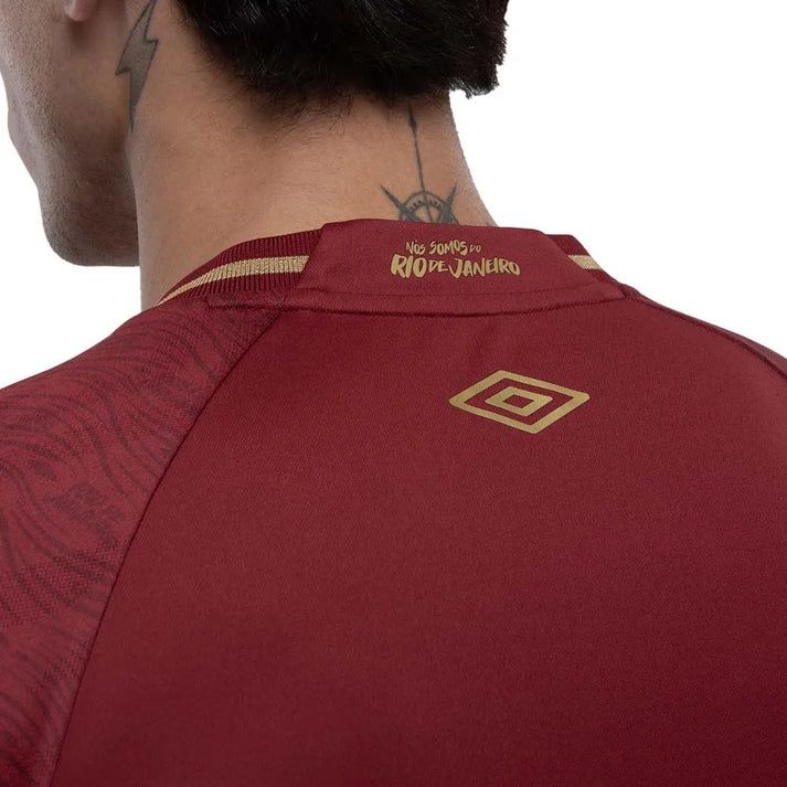 Camisa Umbro Fluminense 2025/26 III - detalhe da manga