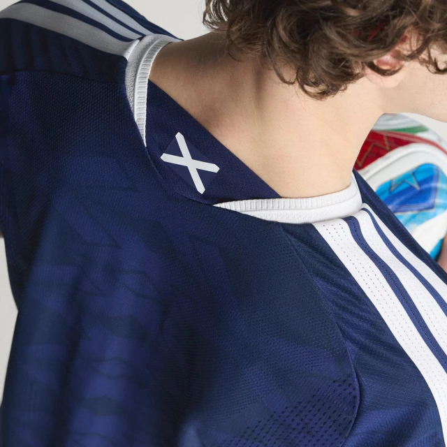 Camisa Escócia 2026/27 I - detalhe da manga