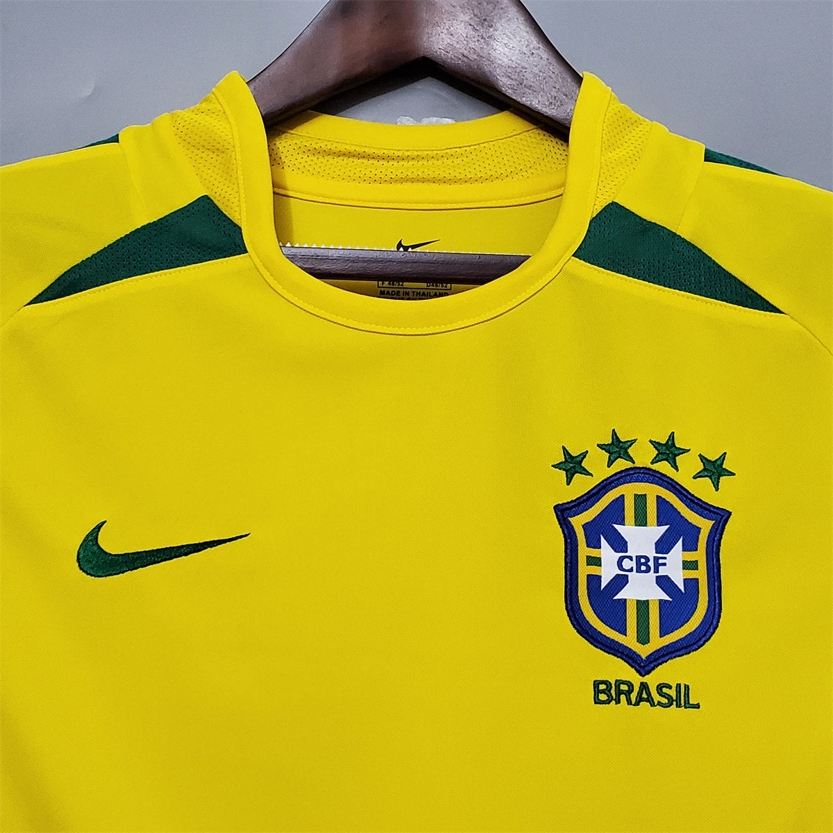 Camisa Seleção Brasil Home - Retrô 2002 - detalhe
