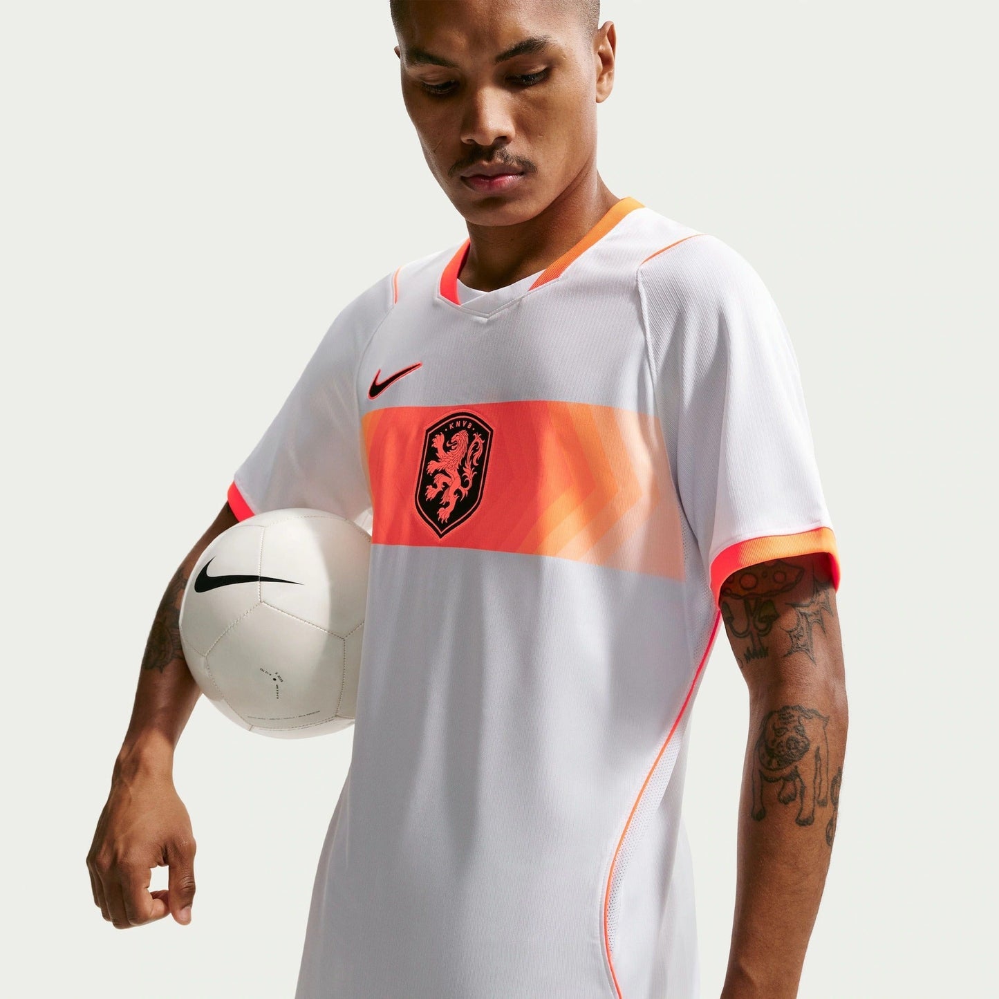 Camisa Holanda 2026/27 II - detalhe da manga
