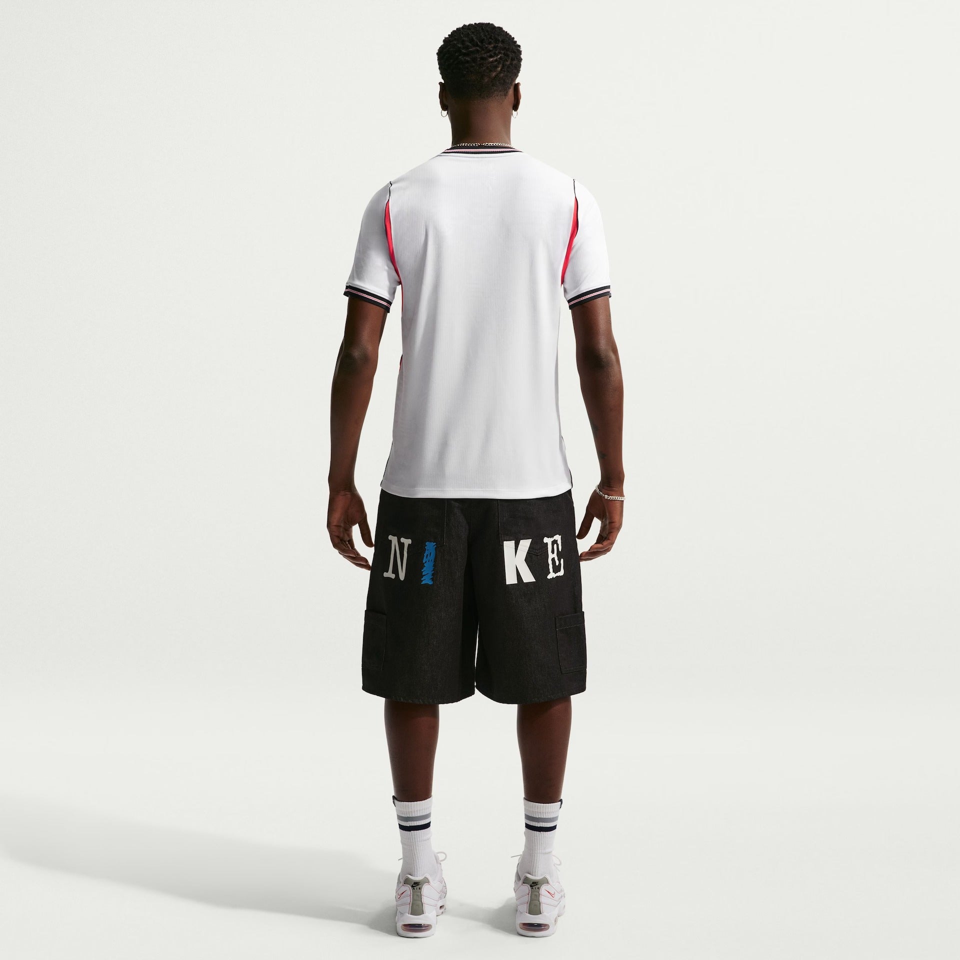 Camisa Inglaterra 2026/27 II - detalhe da manga