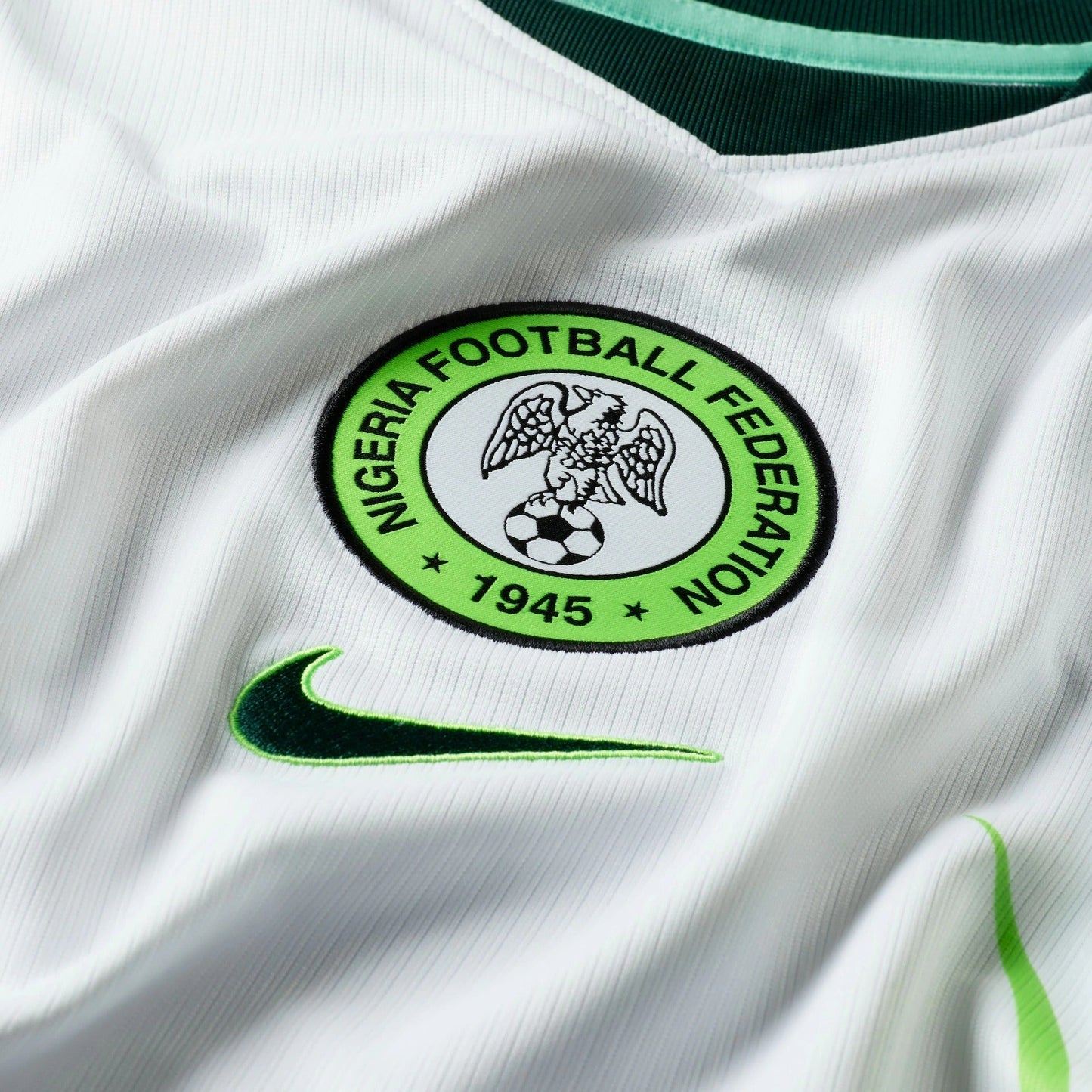 Camisa Nigéria 2026/27 II - detalhe da manga