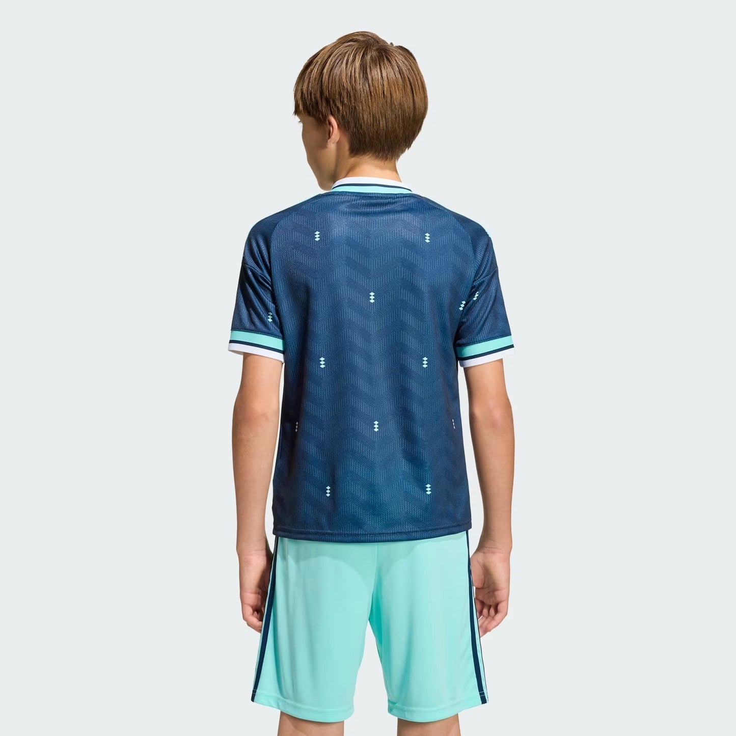 Conjunto Infantil Alemanha 2026/27 II Kit - detalhe da manga